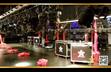 2019本拿比春晚北美艺术家舞台灯光舞美工程舞台效果01