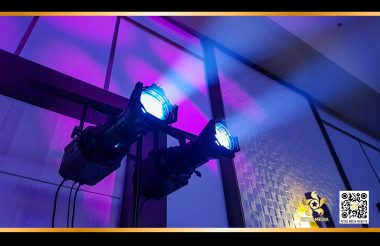 活动现场聚光灯